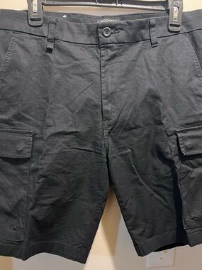 Dockers Men's Black Cargo Shorts with Side Pockets